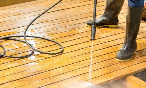 powerwasher cleaning deck