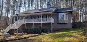 photo of repainted brick home in alpharetta