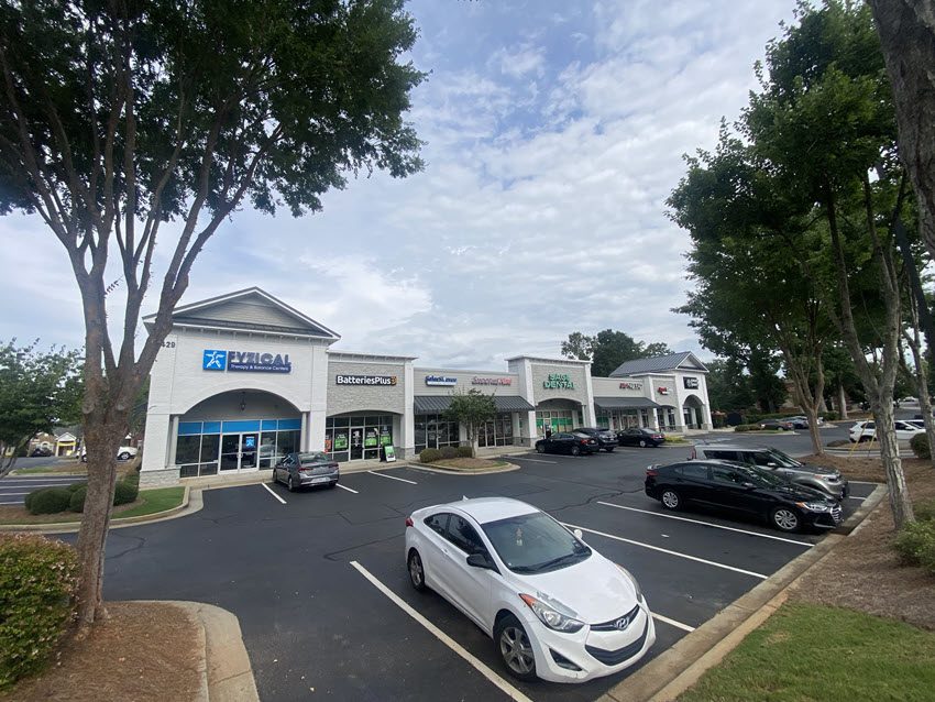repainted strip mall in alpharetta Preview Image 3