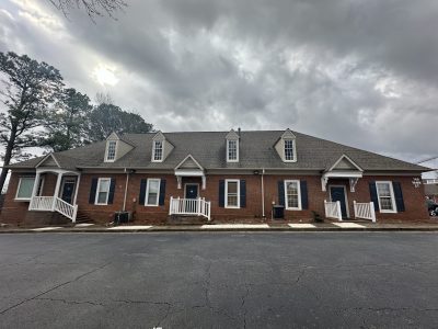 photo of repainted commercial property in marietta ga