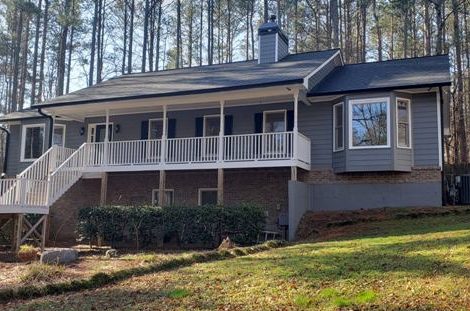 photo of repainted brick home in alpharetta