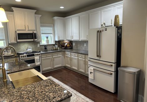 Kitchen Cabinet Painting Project