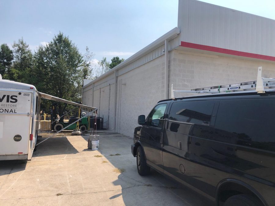 Side angle of advance auto parts in greenville, sc, after completed painting project by certapro painters of greenville west, sc Preview Image 15