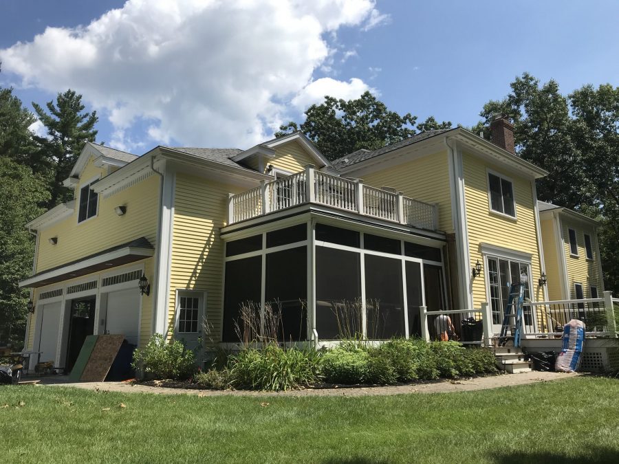 Repainted siding and screen room area Preview Image 6