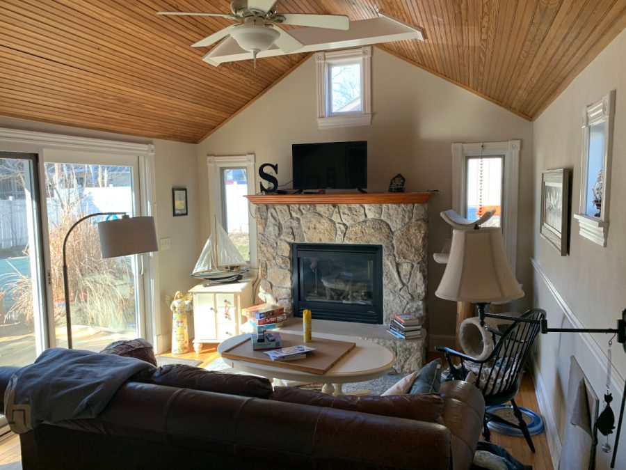 Main living areas repainted for a brighter look. Preview Image 5