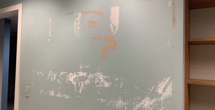 A small office gets cleaned up with a bit of paint ...