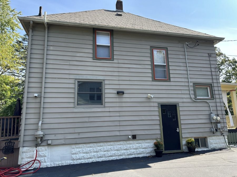 house exterior before repaint Preview Image 4