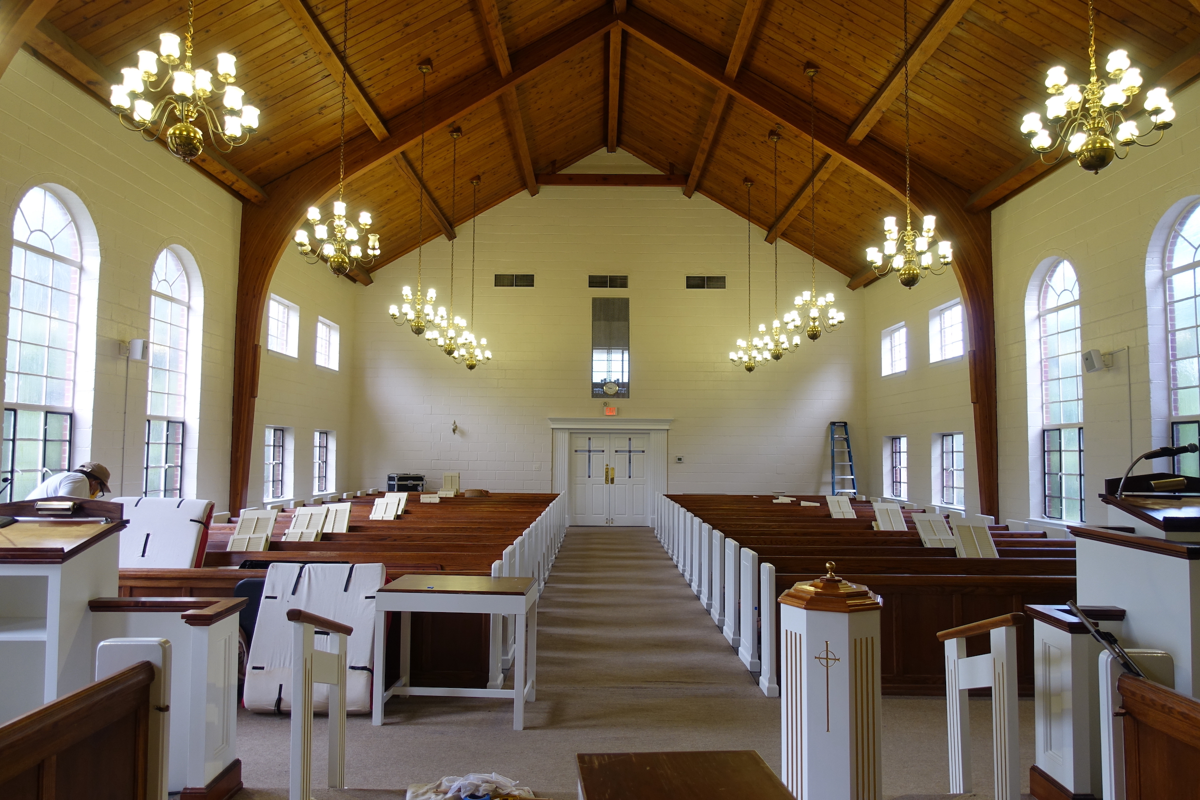 church interior in arlington, virginia