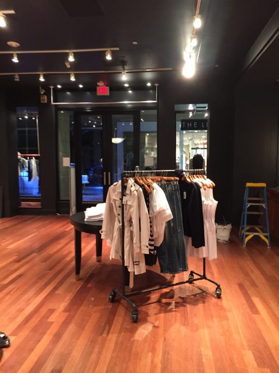 retail business wall painting project co