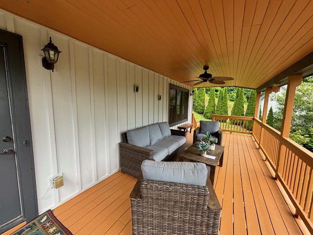 Deck Staining in Pigsah Forest, NC