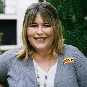 Elizabeth Miller Head shot