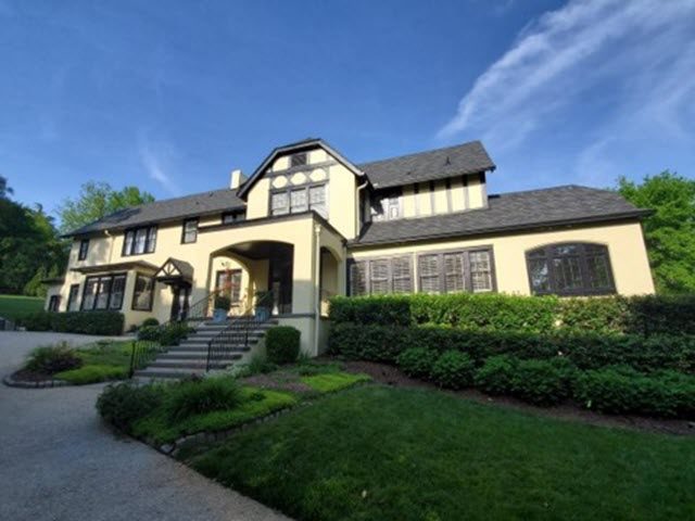 repainted exterior Preview Image 1