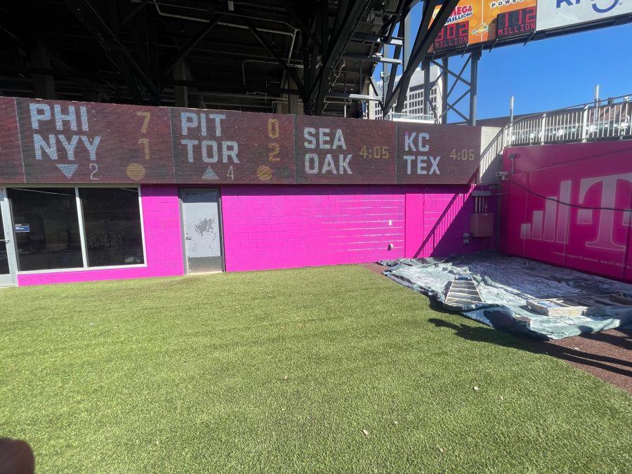 Side View of Sports Builiding Preview Image 4