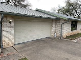 Home In Austin, TX Before Repaint Preview Image 16