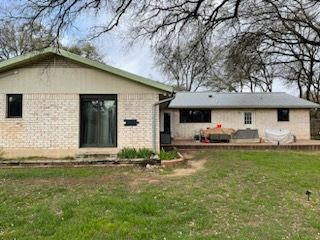 Home In Austin, TX Before Repaint Preview Image 13