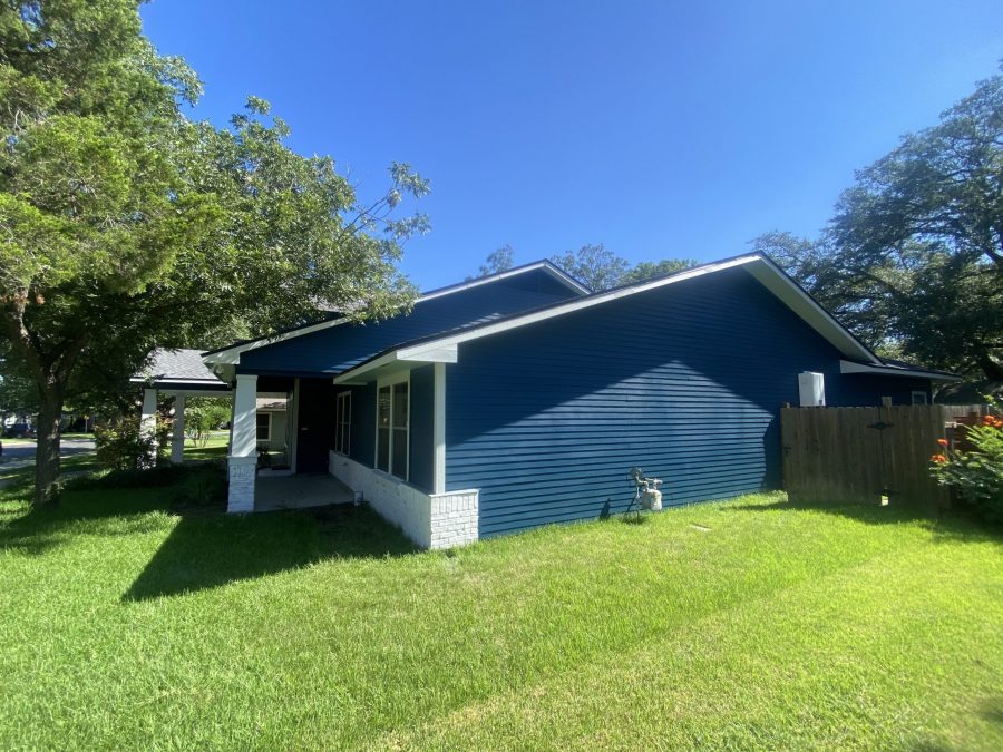 side of blue painted house Preview Image 4