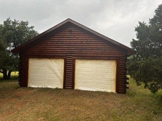 log cabin in Llano, TX Preview Image 5