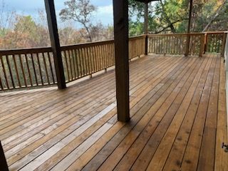 Deck and Columns Stained Preview Image 4