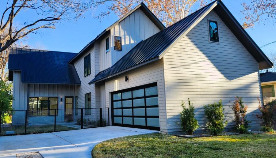 Exterior Brick and Garage Door Preview Image 3