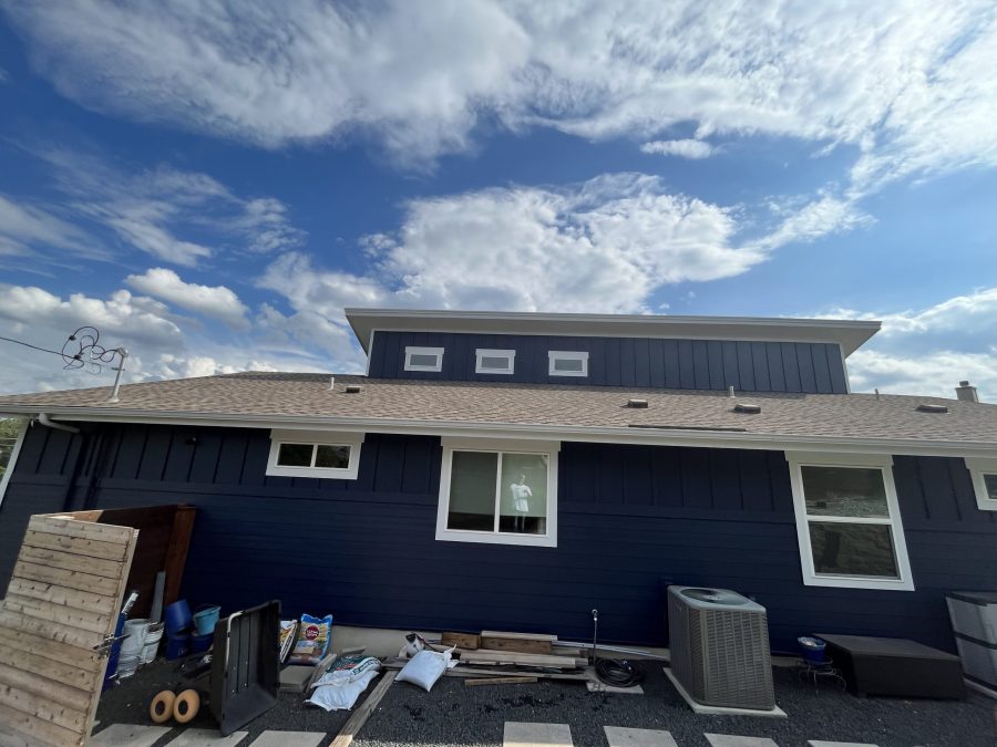 Back View of Exterior Wood Siding Preview Image 3