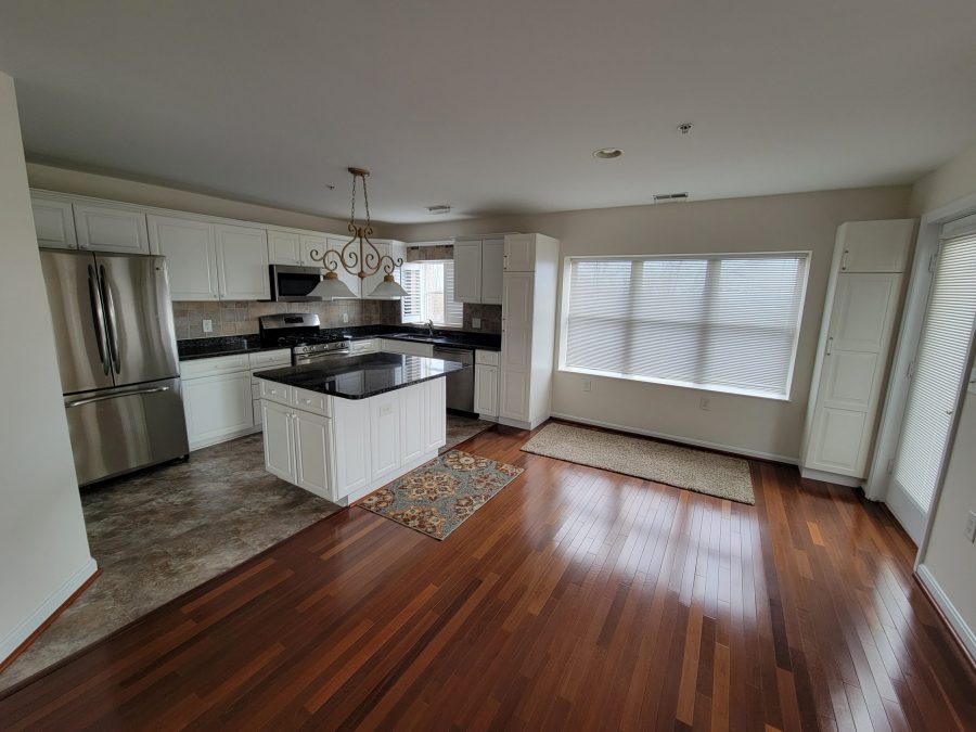 Living Room & Kitchen Preview Image 1