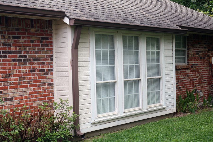 Brick and Siding exterior Preview Image 1