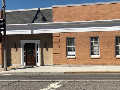 Front of Business in Belleville, IL, after completed painting project by CertaPro Painters of Belleville, IL