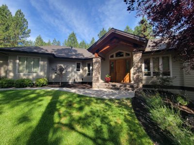 Exterior house painting in Redmond, OR