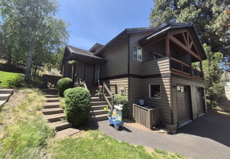 Wood Repainting Project in Prineveille, OR