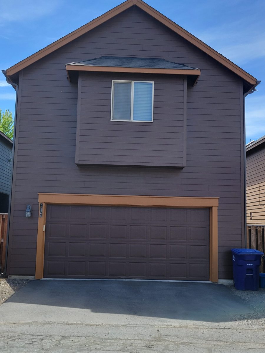 Exterior Residential Painting Front in La Pine, OR Preview Image 1