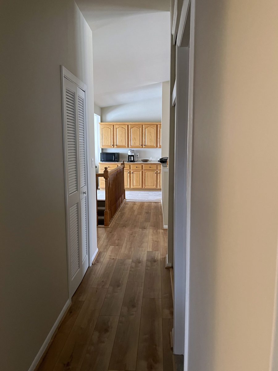 Hallway Kitchen - Troy, MI Preview Image 1