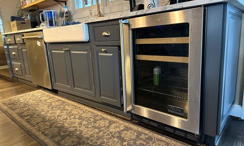 Kitchen & Bar Cabinet Painting