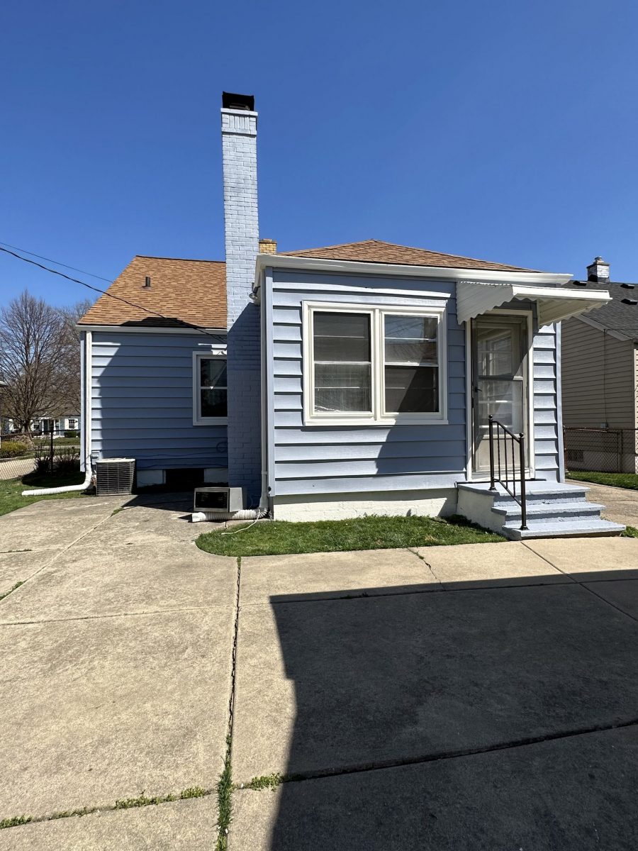 Blue house exterior paint refresh Preview Image 3