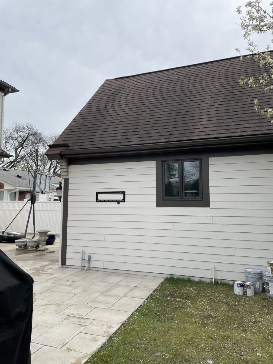 Garage Right Side Preview Image 10