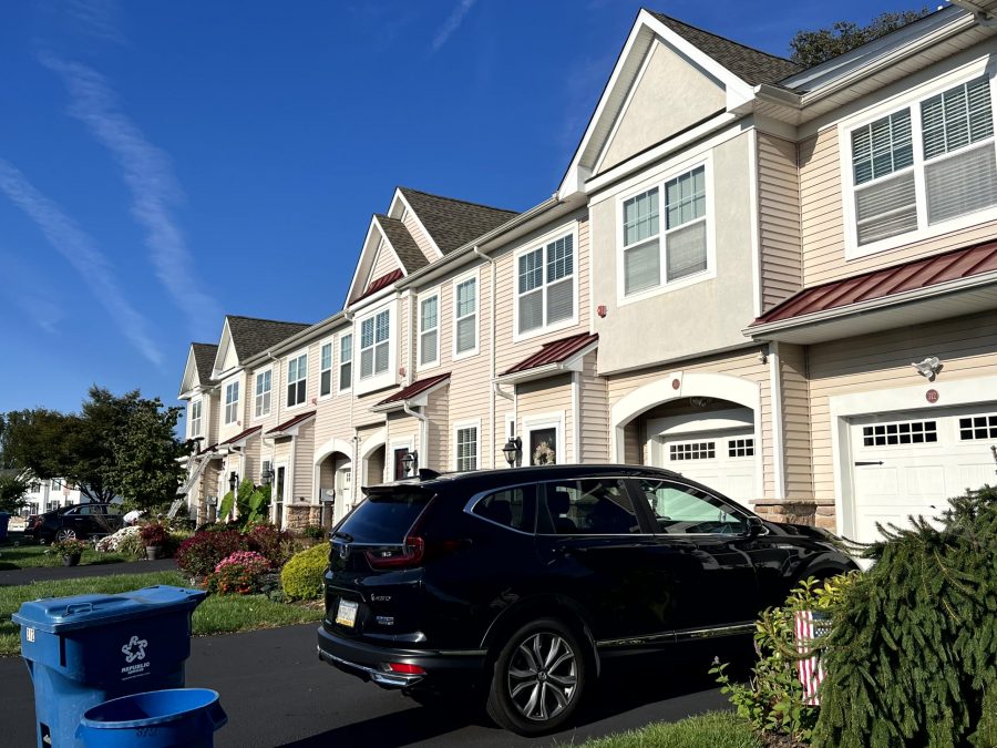 Wyncote PA HOA Exterior Painting Preview Image 1