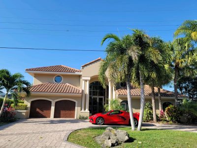 Residential Exterior | Stucco & Aluminum Door and Window Painting