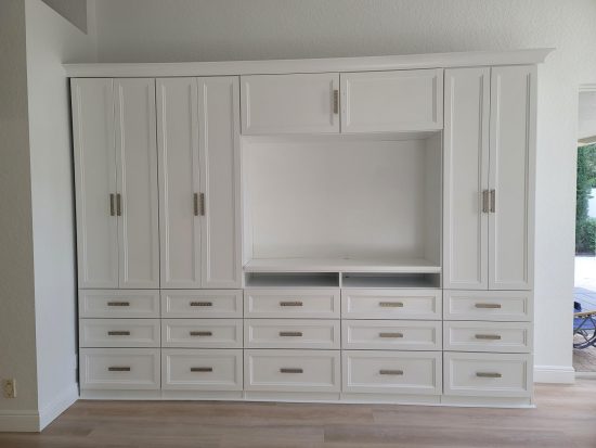 built-in cabinetry refinishing and repainting services