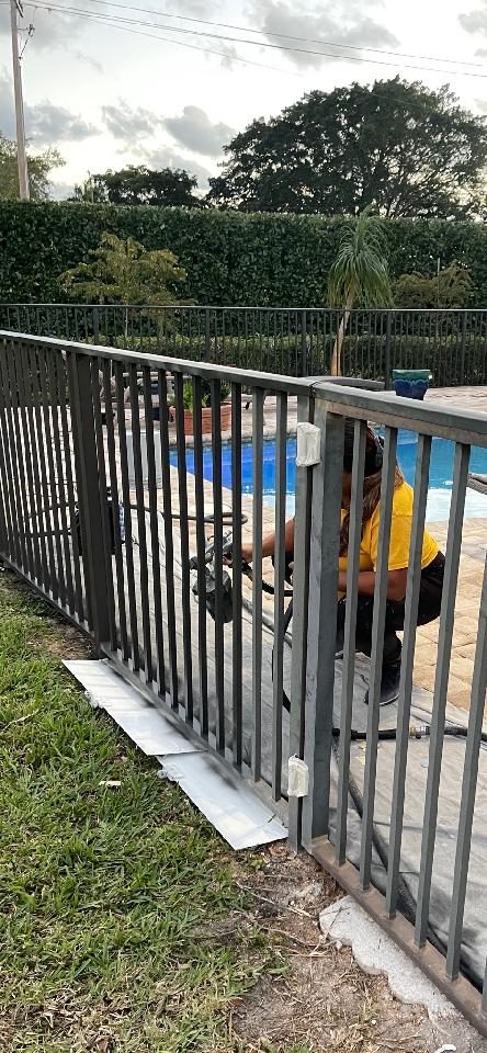 Fencing Before/Painting Preview Image 4