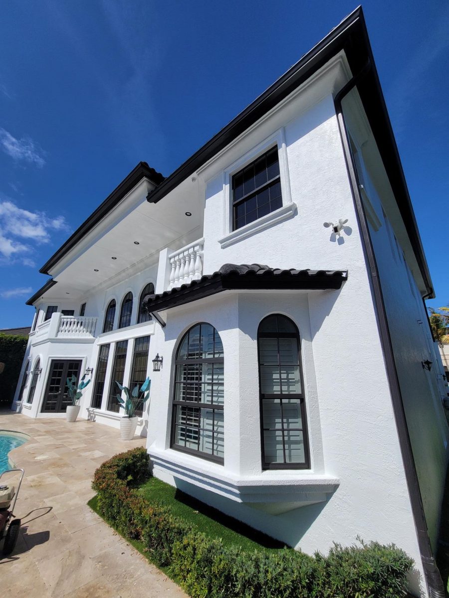 white and black roof side Preview Image 4