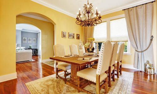 Warm & Inviting Dining Room