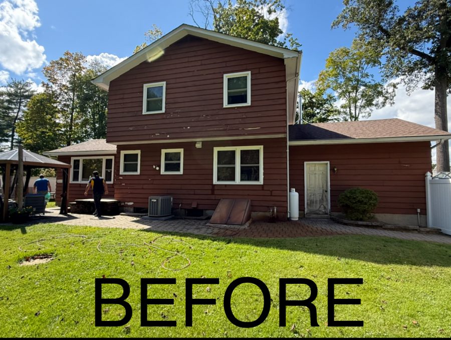 red siding on back of home Preview Image 3