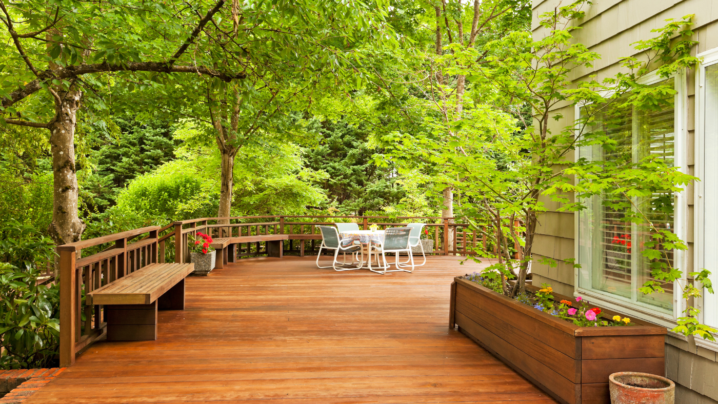 Large mahogany deck with railings