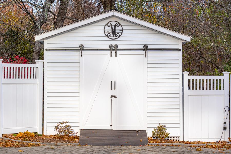 Shed with white doors and siding. Preview Image 5