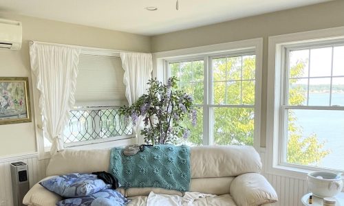 Interior painting to wainscoting