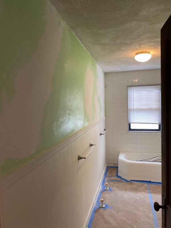 Brighton Interior – Bathroom Before