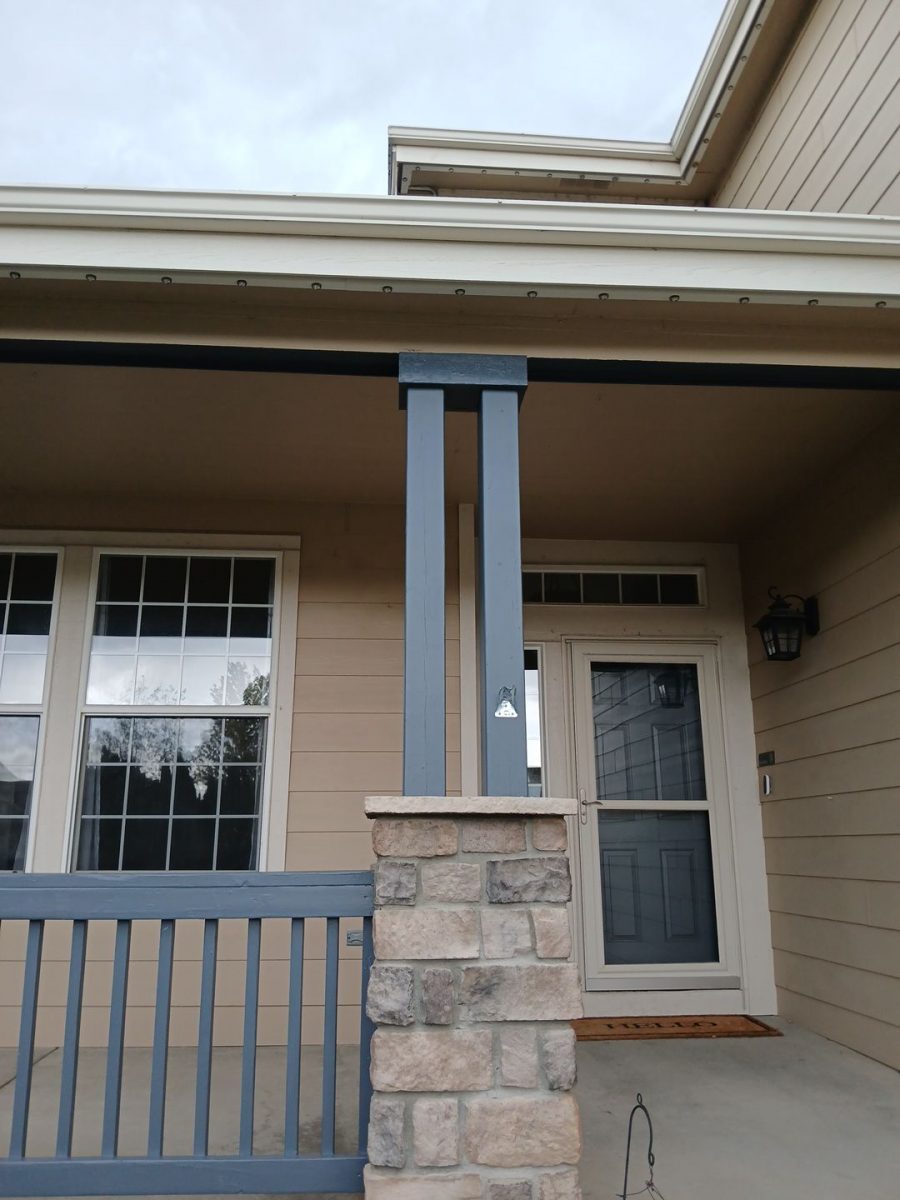 blue painted porch posts Preview Image 4