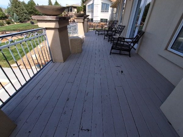 wooden deck with damaged paint Preview Image 22