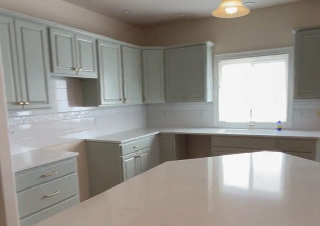 kitchen Preview Image 2