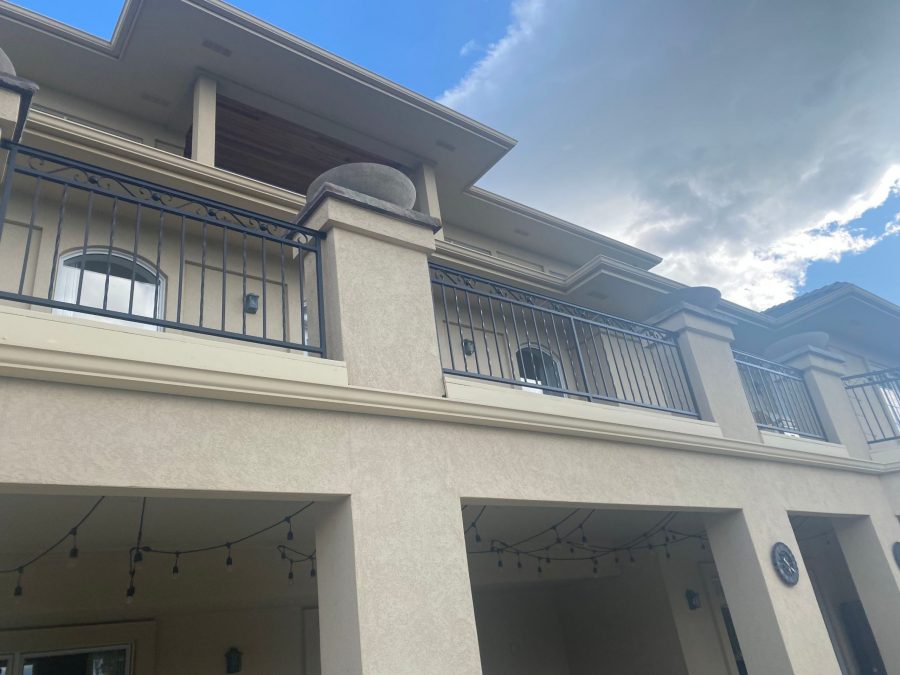 house with deck and metal railings Preview Image 5