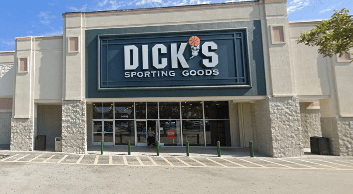 Dick’s Sporting Goods in Aventura, FL Before